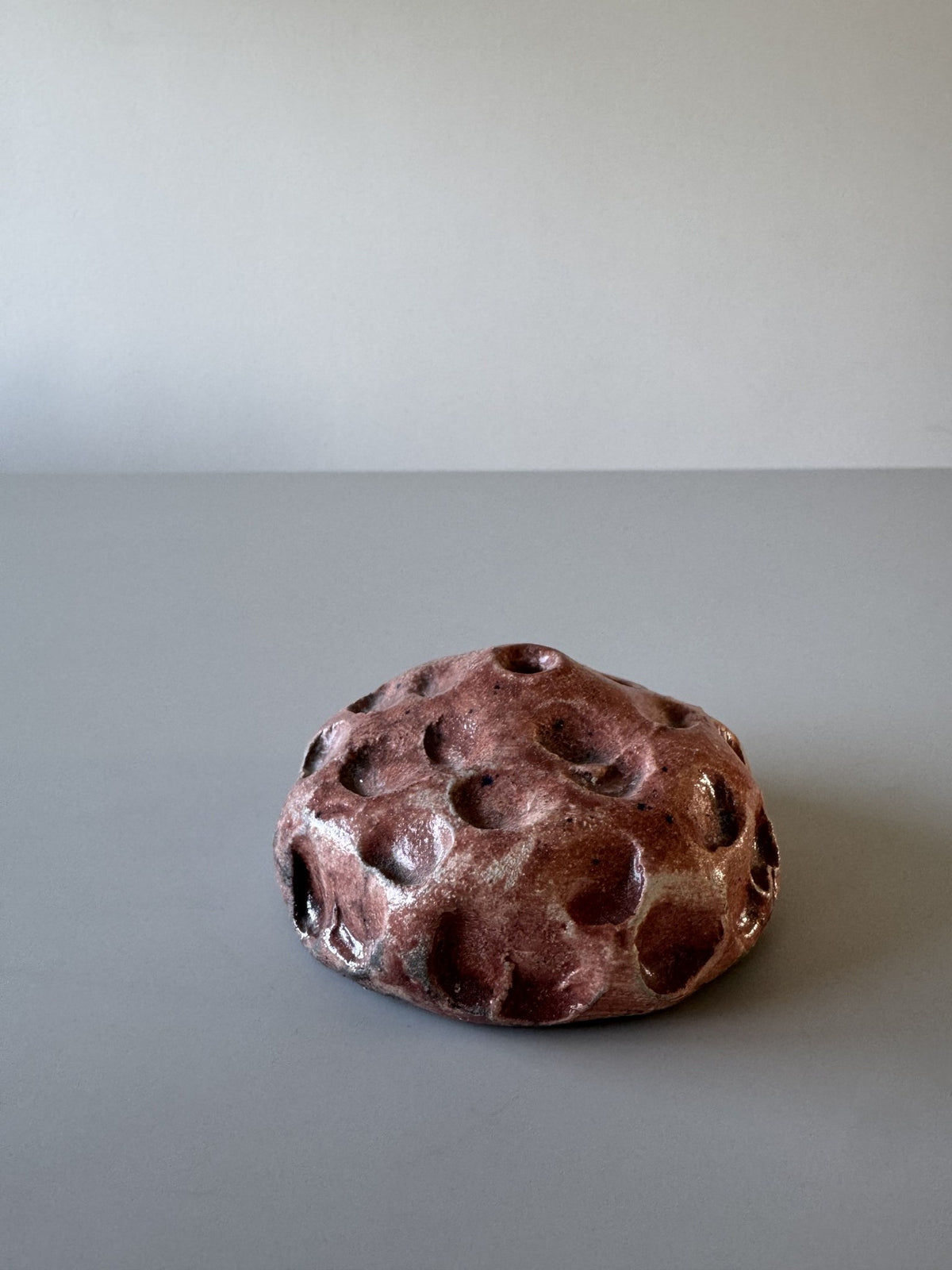 Rød rakubrændt vase