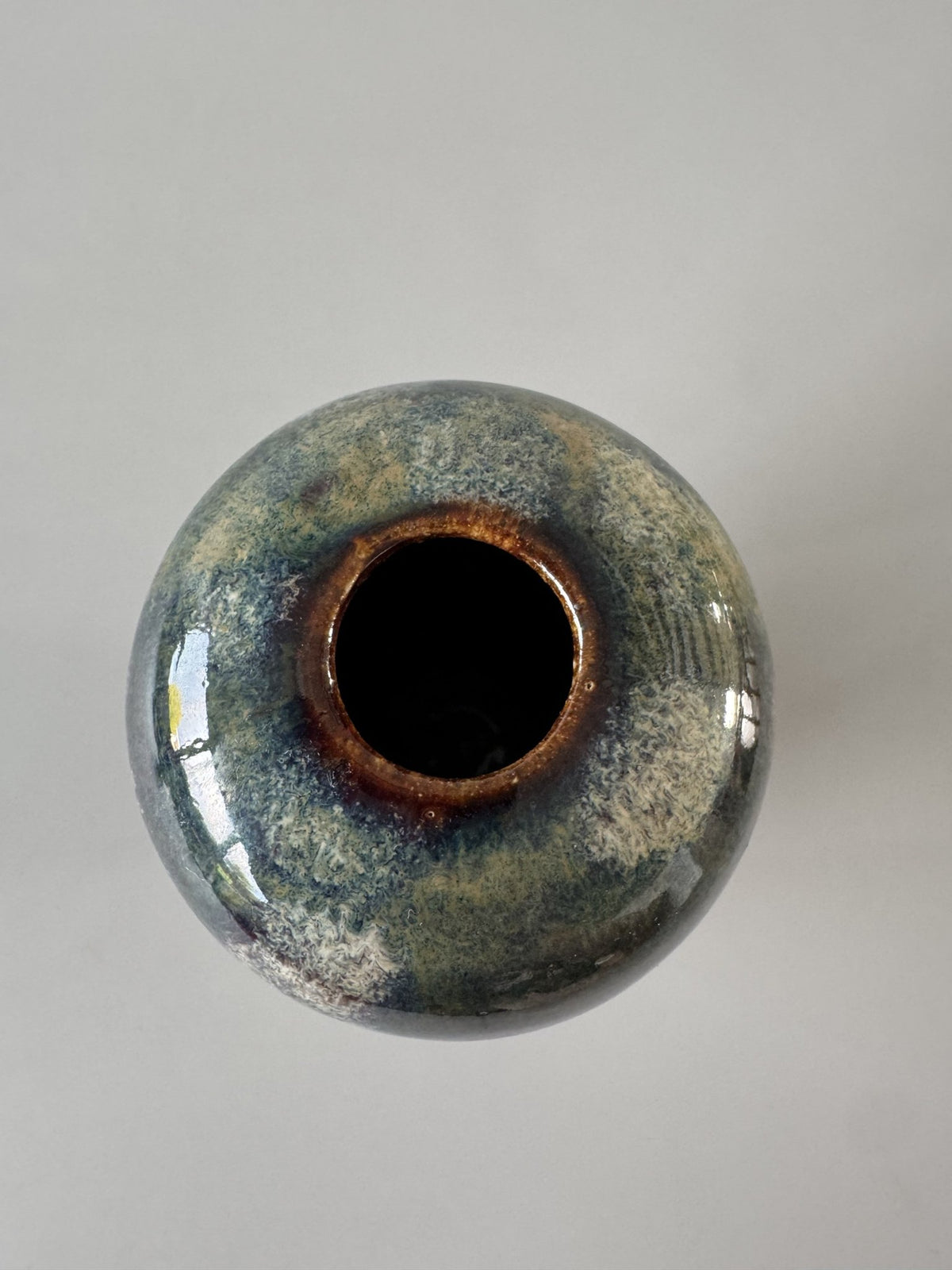 Mini Yuki vase fra Studio Arhoj – billede 5 af 8