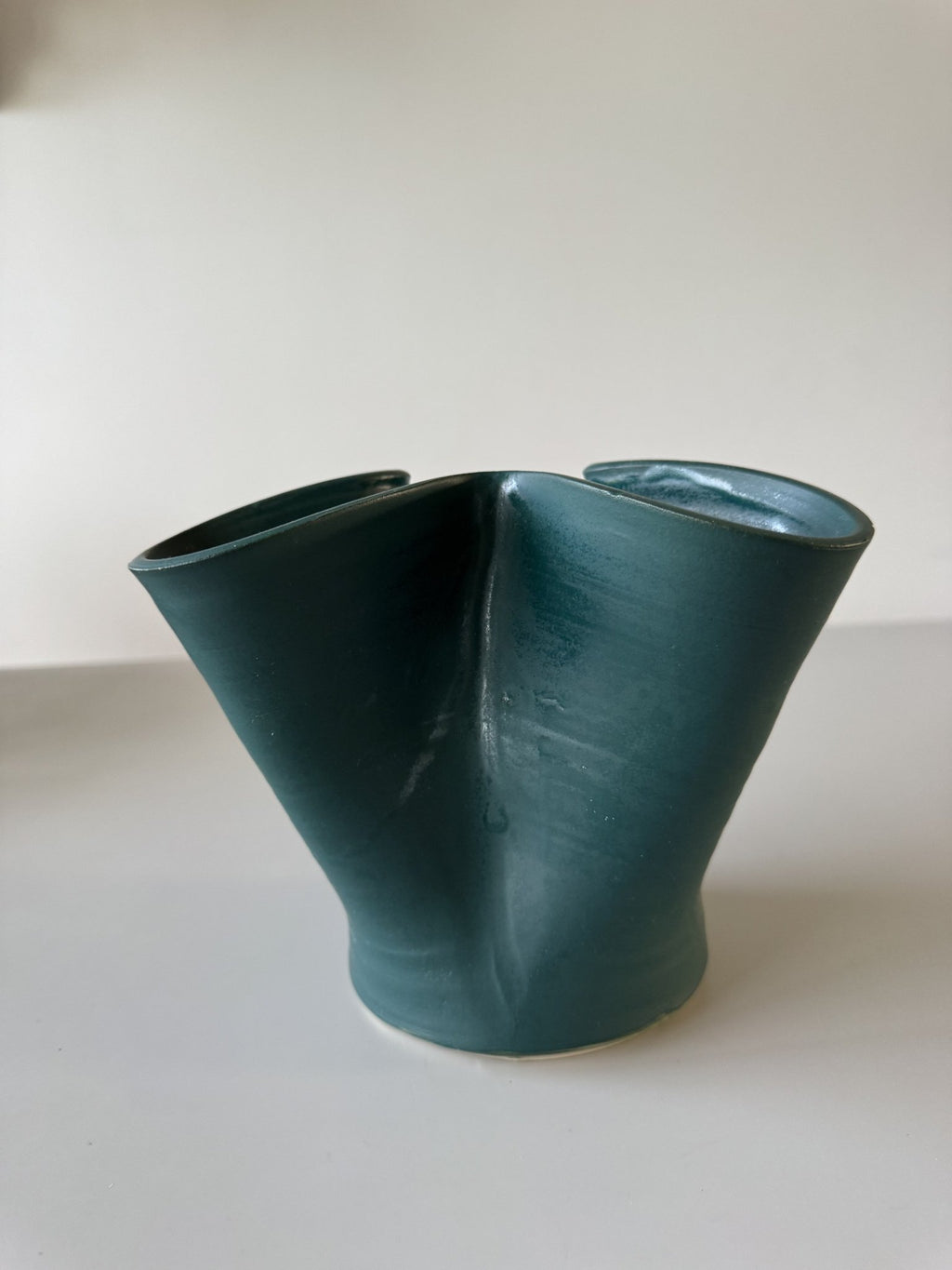 Petroleumsblå vase – billede 2 af 7